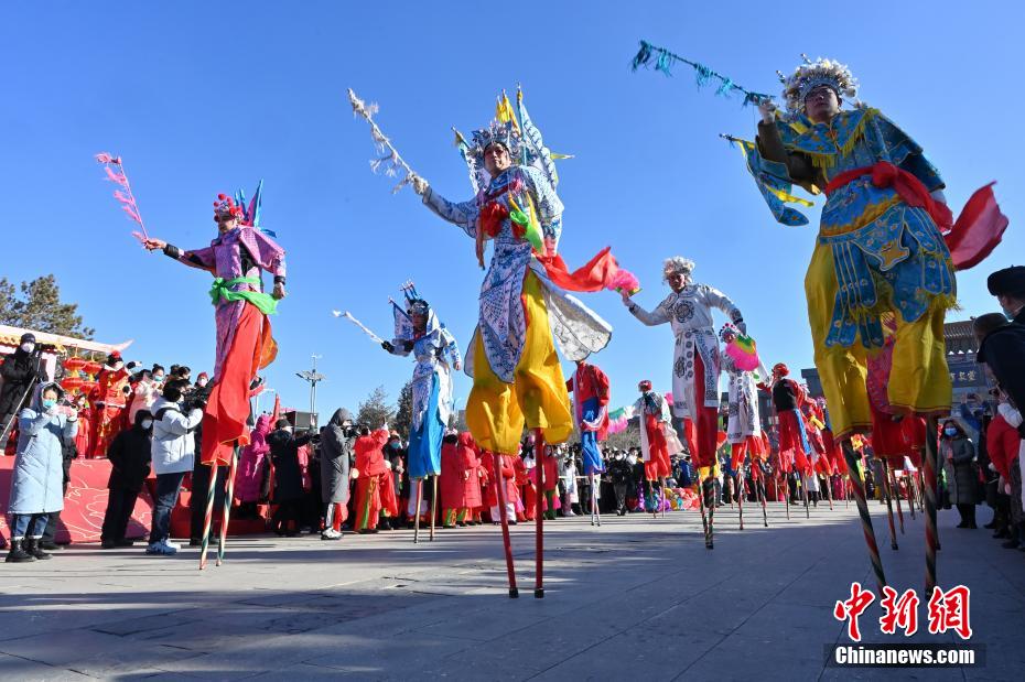 呼和浩特：“塞上老街非遗庙会”启幕