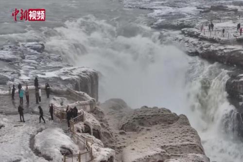 黄河壶口瀑布迎来2024年首场降雪